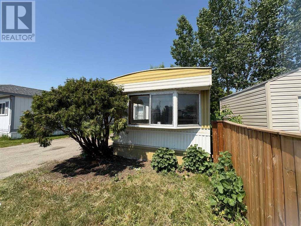 Calgary, AB T2A0W5,57, 6724 17 Avenue SE