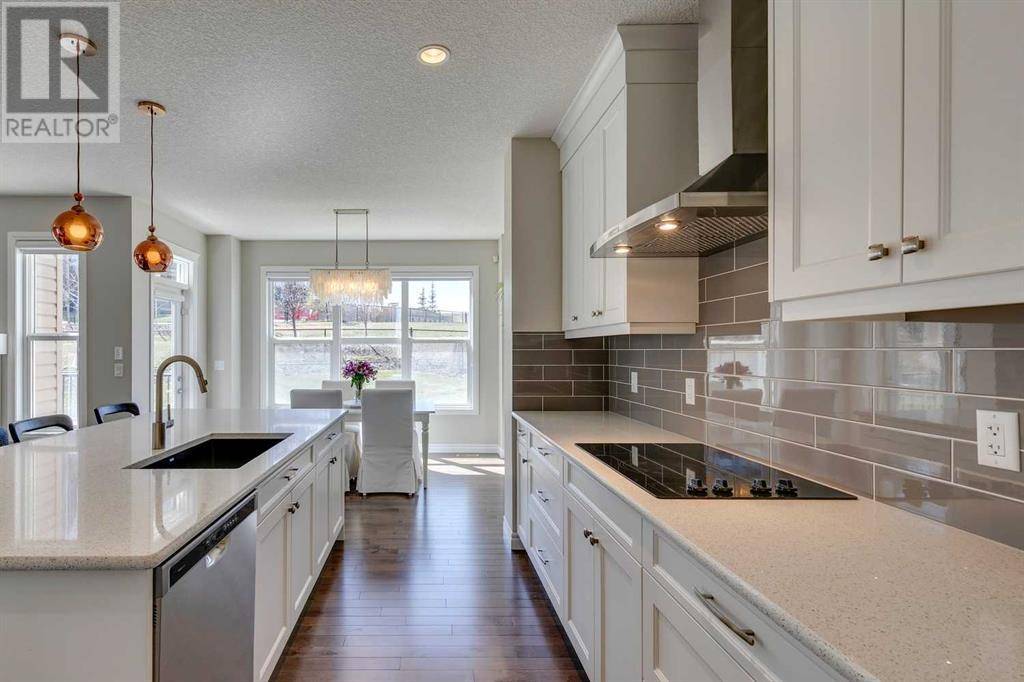 Calgary, AB T3R0V7,43 Nolancrest Manor NW