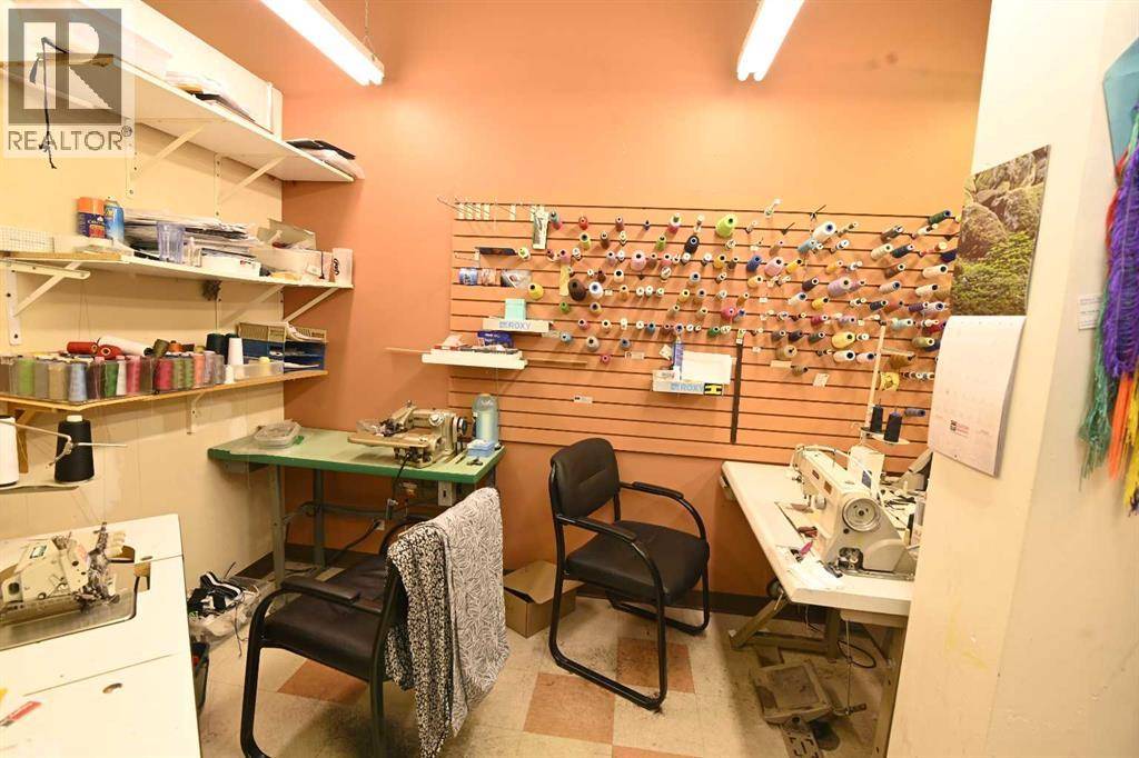 Calgary, AB T2J7G9,315, 12100 Macleod Trail SE