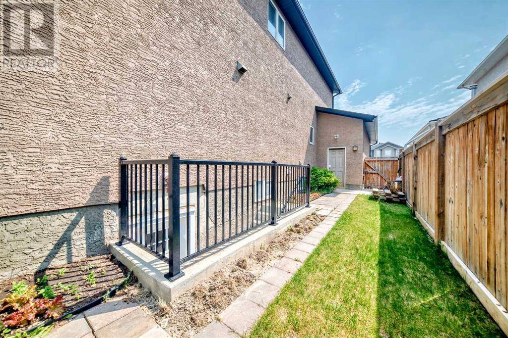 Chestermere, AB T1X1W4,473 Marina Drive
