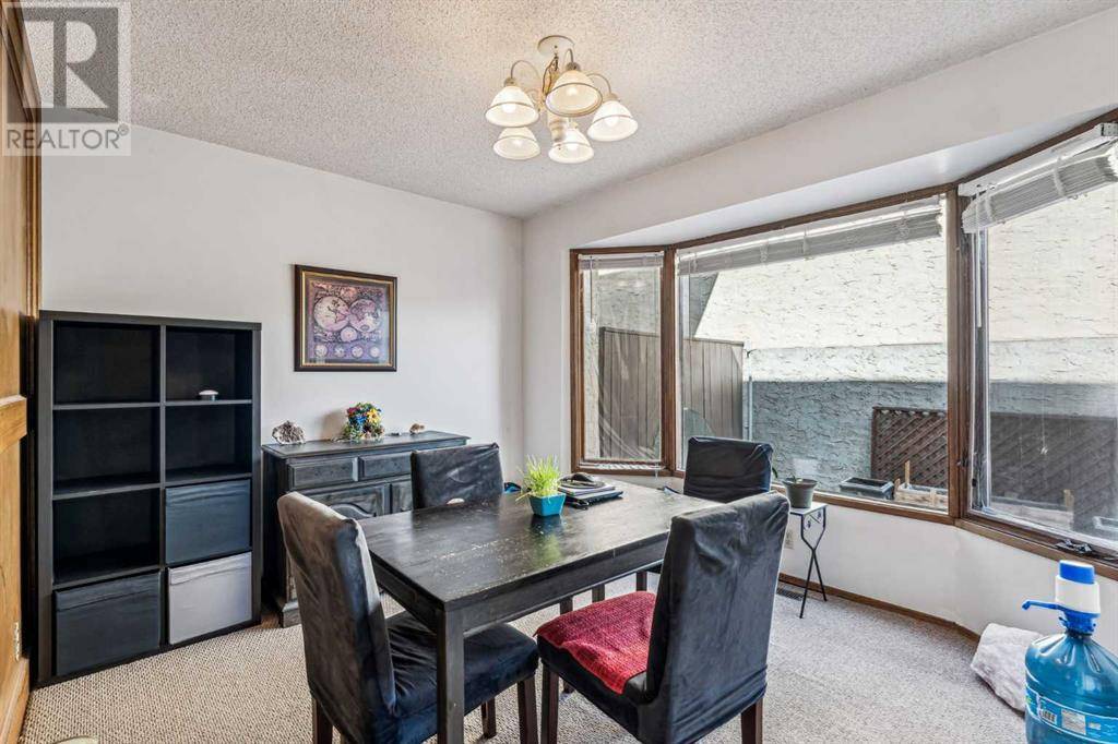 Calgary, AB t3a2w1,89 Edgehill Drive NW