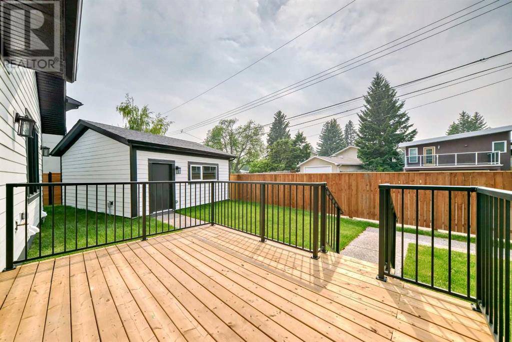 Calgary, AB T3A0J7,4211 Vandyke Place NW