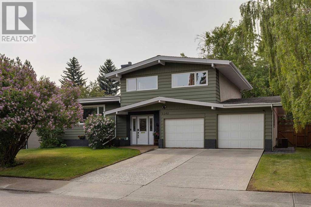 Calgary, AB T2V2Y4,8040 Chardie Road SW