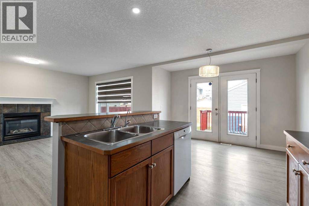 Calgary, AB T3J5E9,124 Saddlecrest Boulevard NE