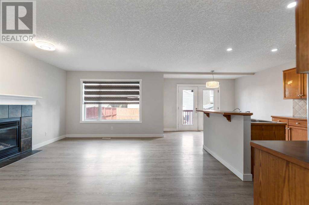 Calgary, AB T3J5E9,124 Saddlecrest Boulevard NE