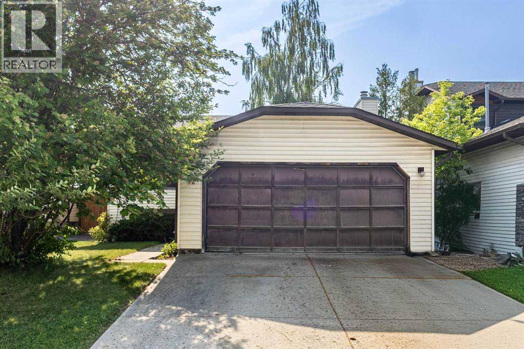 Calgary, AB T2E8G5,92 Ventura Way NE