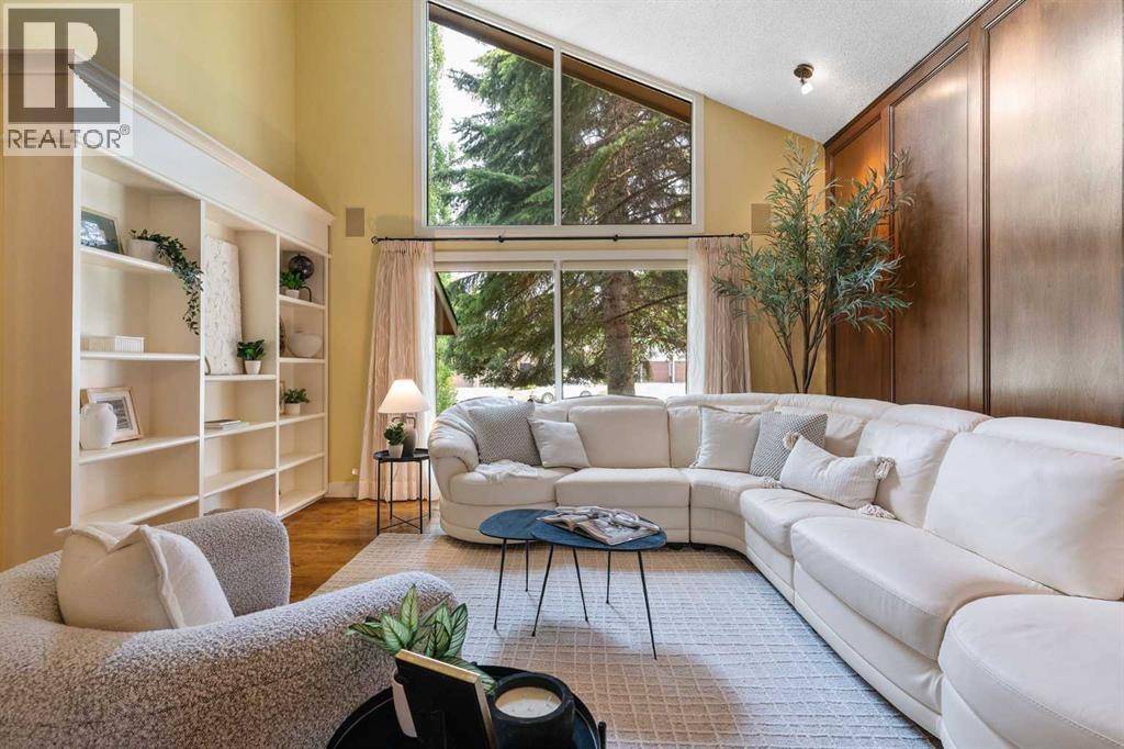 Calgary, AB T3B3B6,108 Varsity Estates Place NW