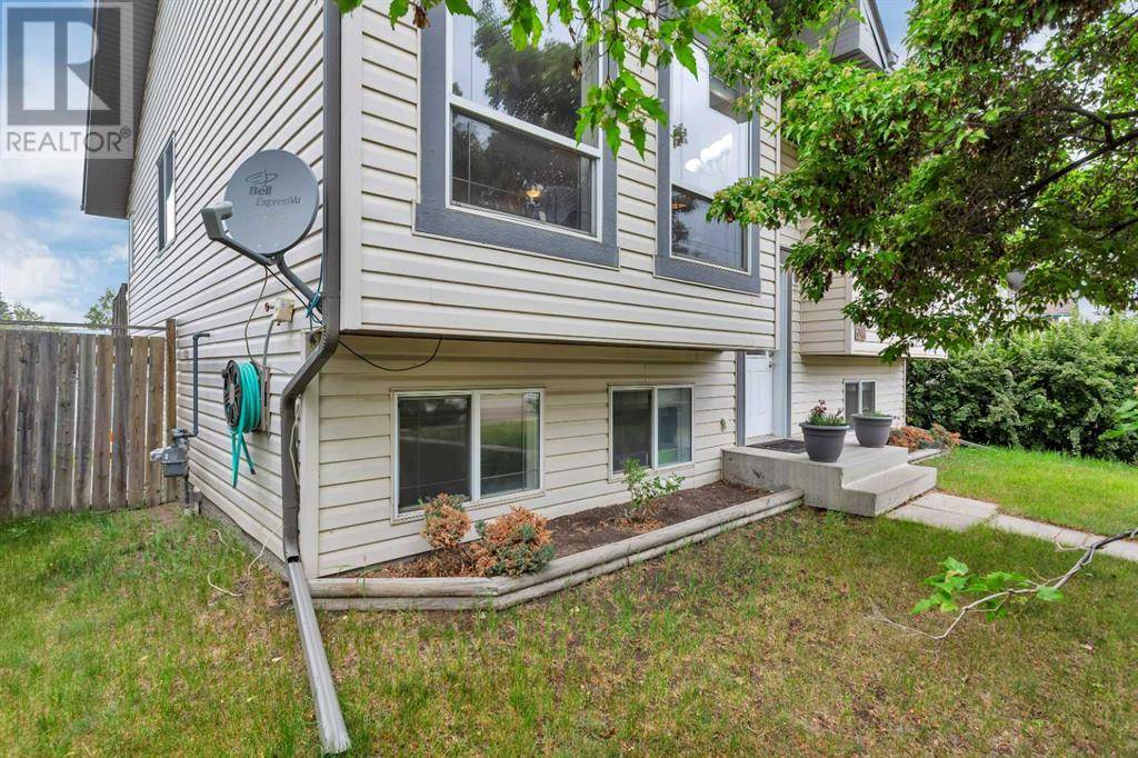 Blackfalds, AB T0M0J0,5208 Lansdowne Avenue
