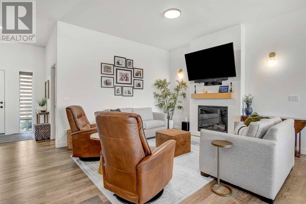 Grande Prairie, AB T8W0M4,504, 11850 84 Avenue