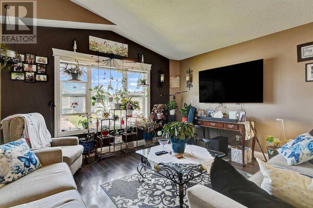 Grande Prairie, AB T8W0J4,11539 75 Avenue