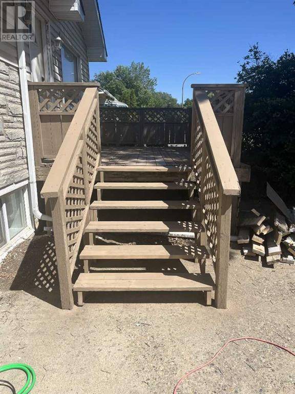 Medicine Hat, AB T1A4L6,112 8 Street SW