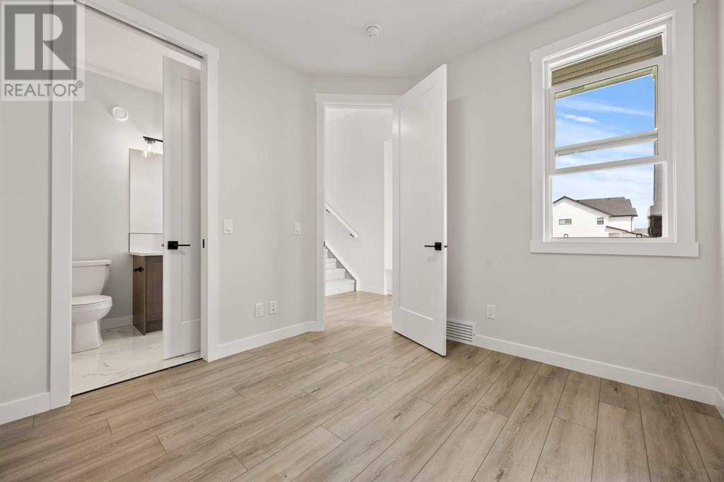 Chestermere, AB T1X3C2,466 Kinniburgh Loop