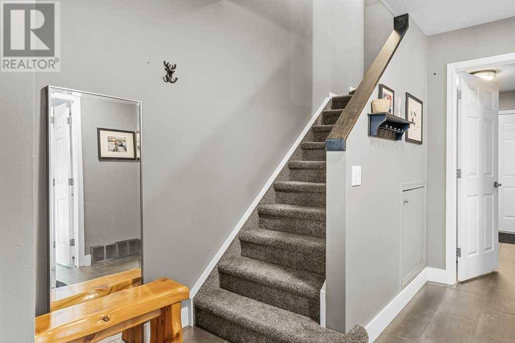 Canmore, AB T1W2G7,3, 601 4 Street