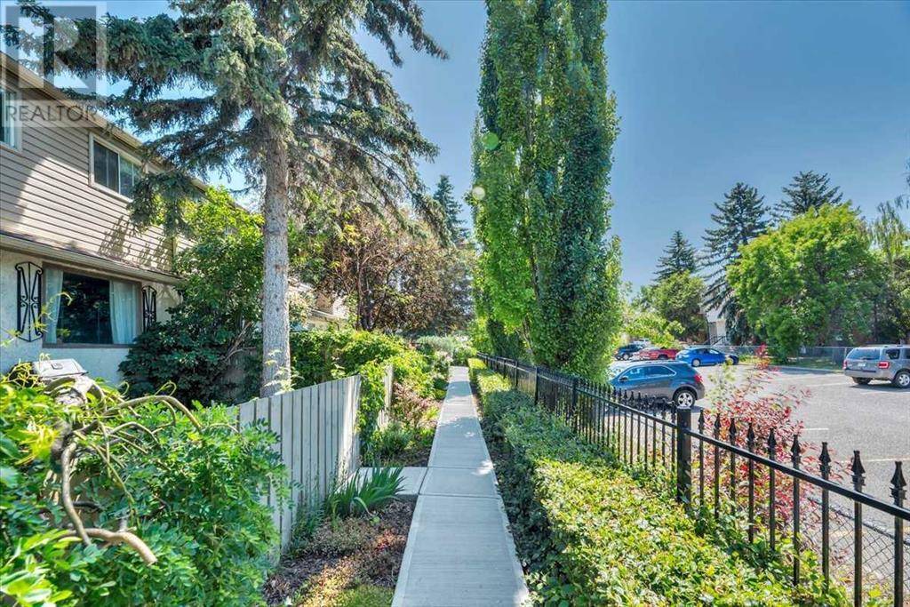 Calgary, AB T2C2C6,108S, 203 Lynnview Road SE