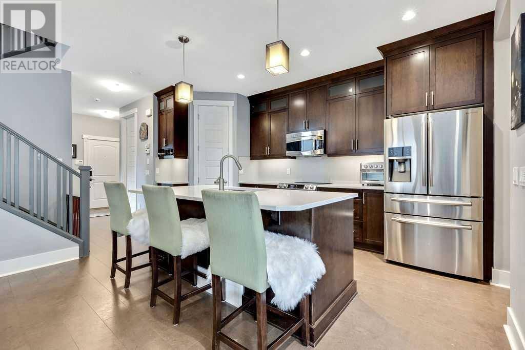 Calgary, AB T2M3W4,2320 22 Street NW