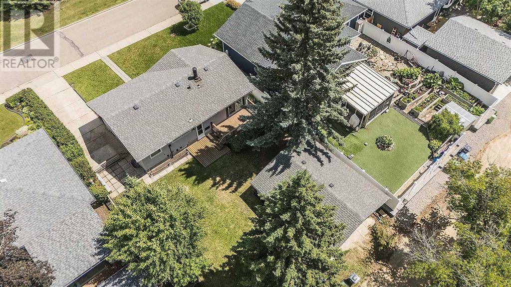 Red Deer, AB T4N4E2,3 Sutton Close