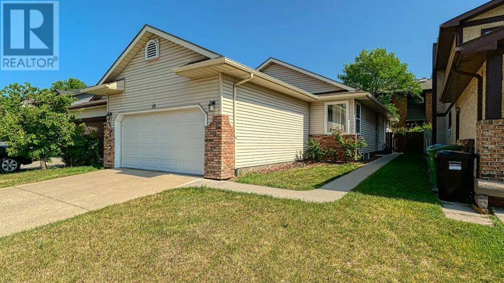 Calgary, AB T2J6W6,15 Deer Place SE