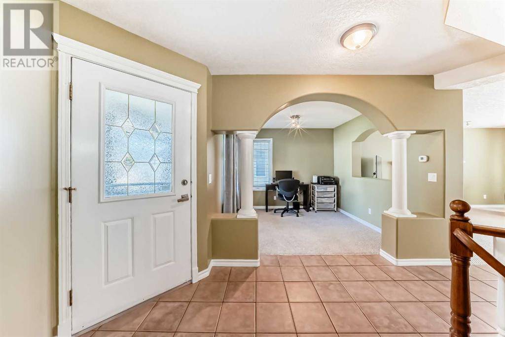 Okotoks, AB T1S1S8,16 Cimarron Crescent