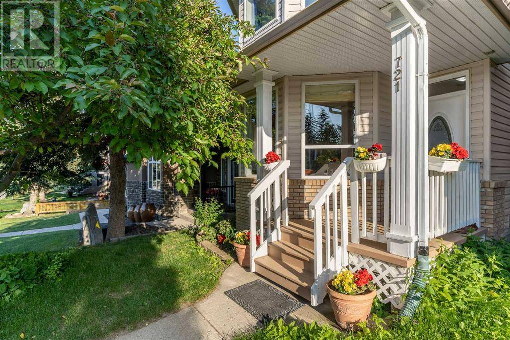 Calgary, AB T2V0B6,721 52 Avenue SW