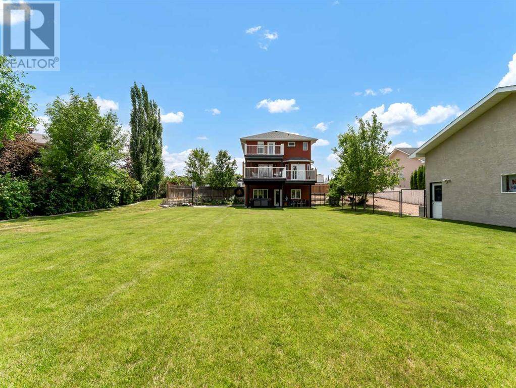 Dunmore, AB T1B0J6,352 East 8 Avenue