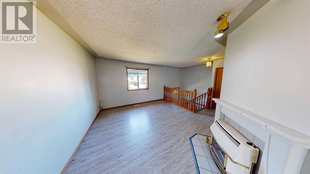 Grande Prairie, AB T8V0S9,B, 9408 100 Avenue