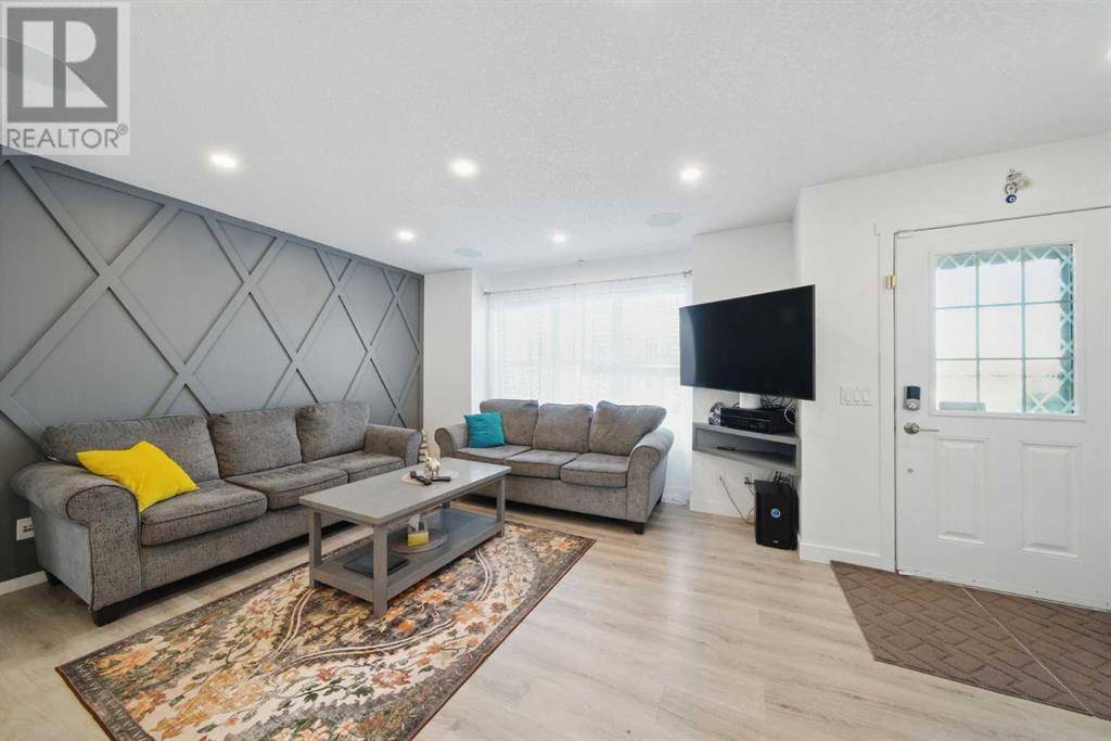 Calgary, AB t3k0s8,37 Panamount Avenue NW