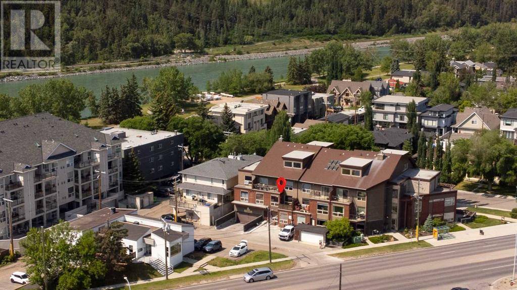 Calgary, AB T2N2X5,203, 118 34 Street NW