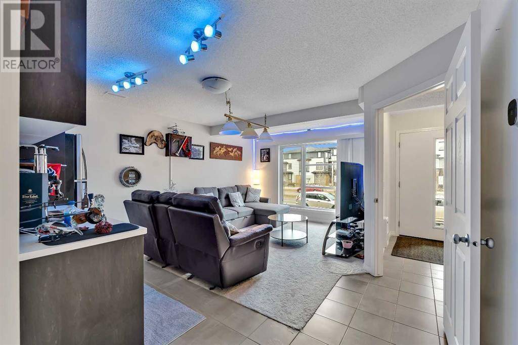 Calgary, AB T3J0X3,569 savanna Boulevard NE