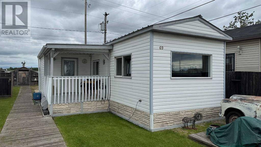 Grande Prairie, AB T8X4A9,69, 55011 Township Road 714