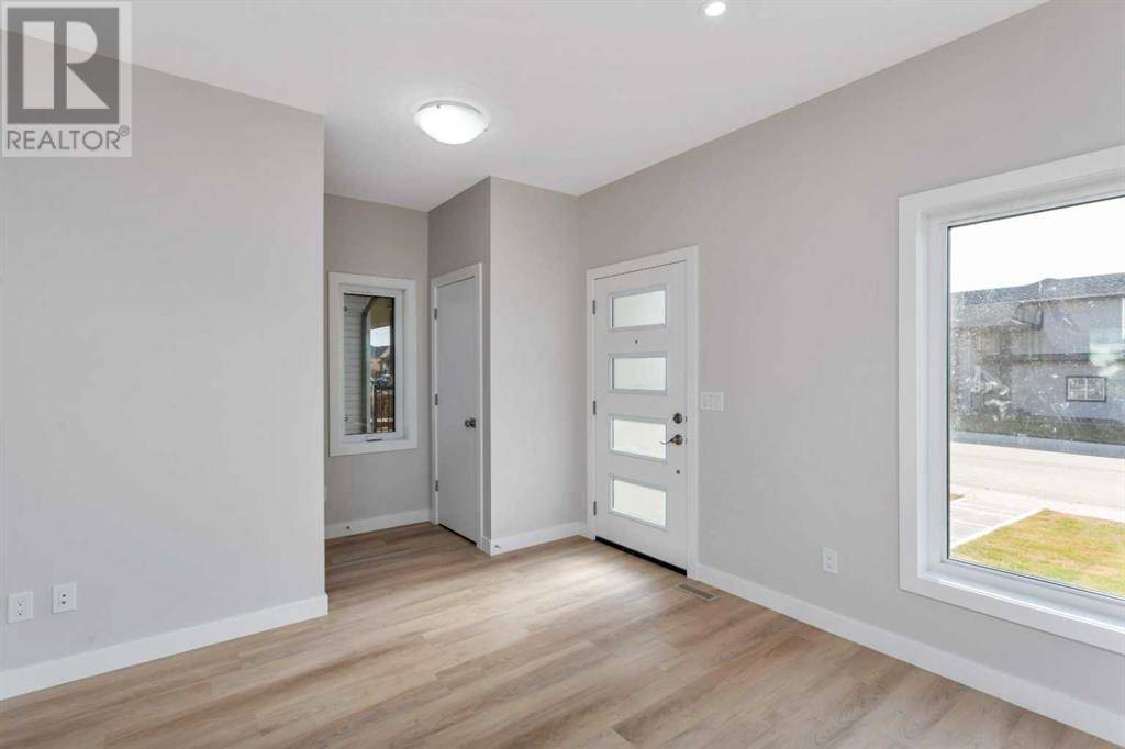 Blackfalds, AB T4M0M7,101 Aztec Crescent