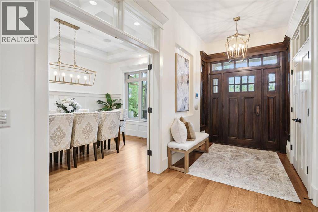 Calgary, AB T3H0J1,108 Posthill Drive SW