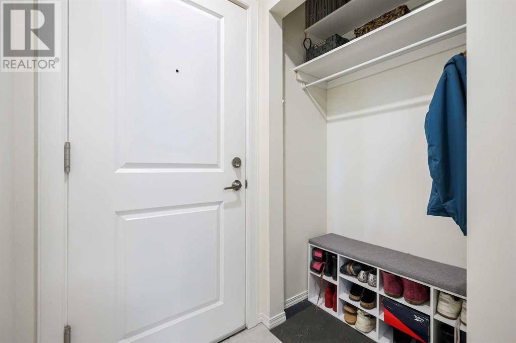 Calgary, AB T2T4M9,104, 2503 17 Street SW