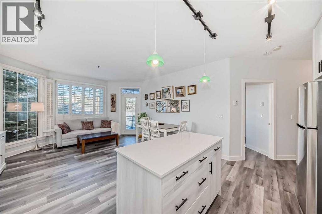 Calgary, AB T2N3T4,201, 3412 Parkdale Boulevard NW