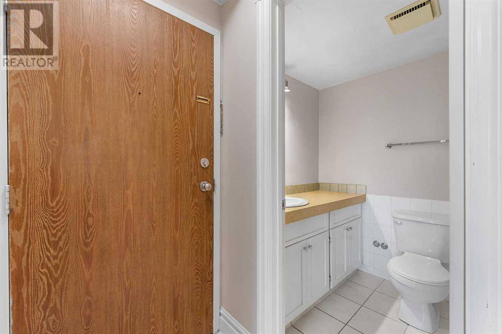 Calgary, AB T3B2M3,104, 4619 73 Street NW