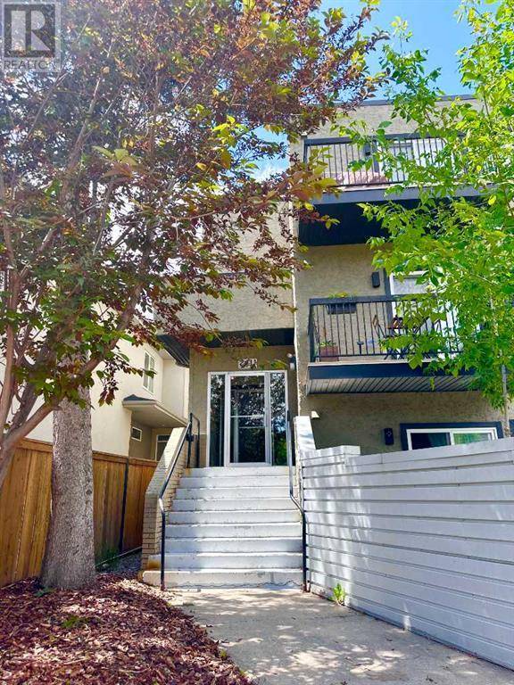 Calgary, AB T3E2K3,104, 2411 29 Street SW