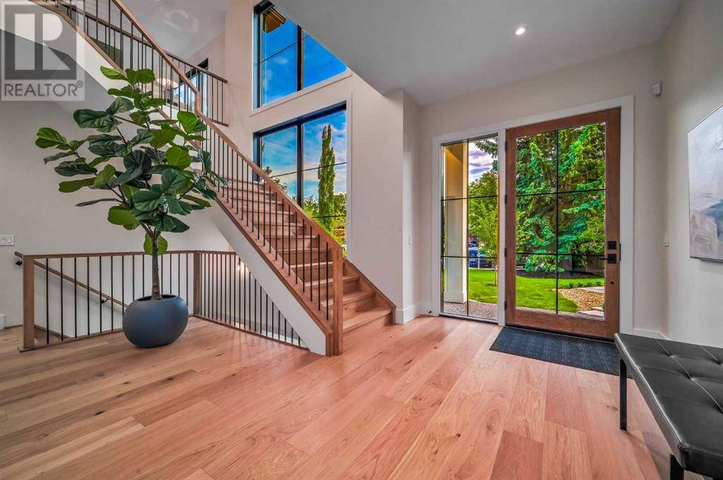 Calgary, AB T2T2T7,1608 49 Avenue SW