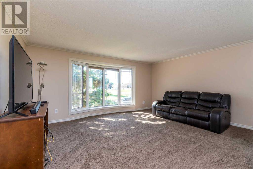 Lloydminster, SK S9V1P8,3505 45 Avenue
