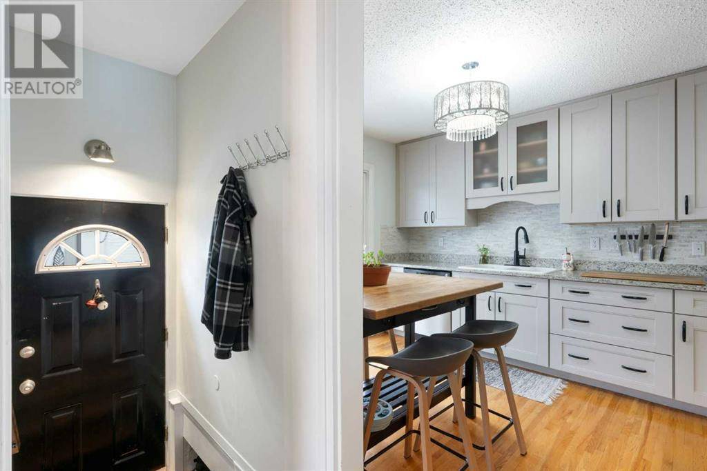 Calgary, AB T3C2W5,379 Westwood Drive SW
