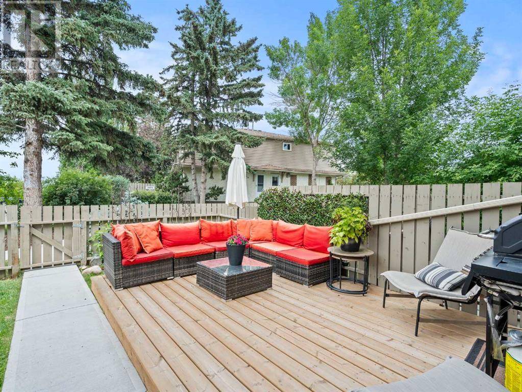 Calgary, AB T2C2C6,100, 203 Lynnview Road SE
