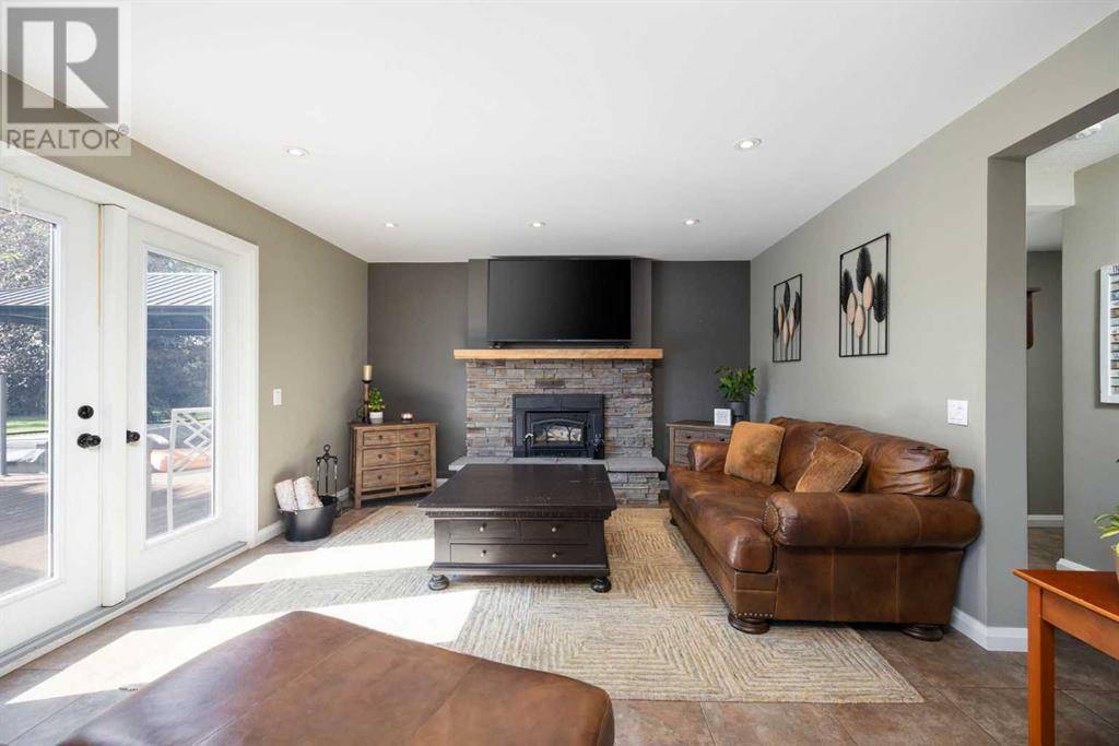 Fort Mcmurray, AB T9H3R6,109 Signal Bay