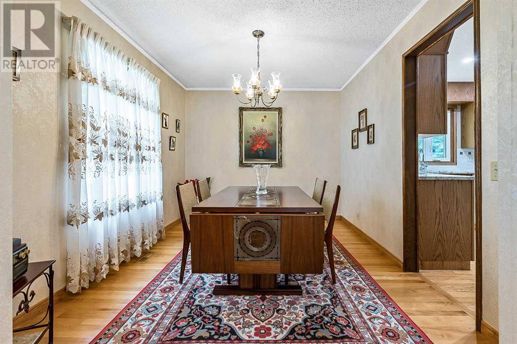 Calgary, AB T2V4L5,224 Pump Hill Crescent SW