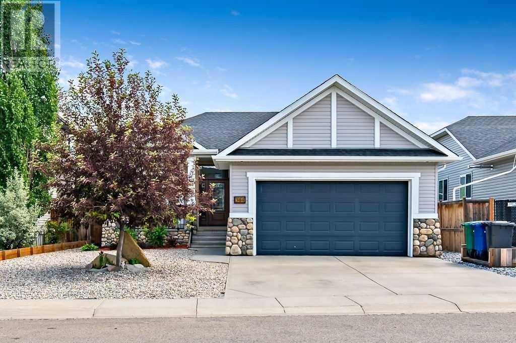 Diamond Valley, AB T0L2A0,344 Willow Ridge Manor