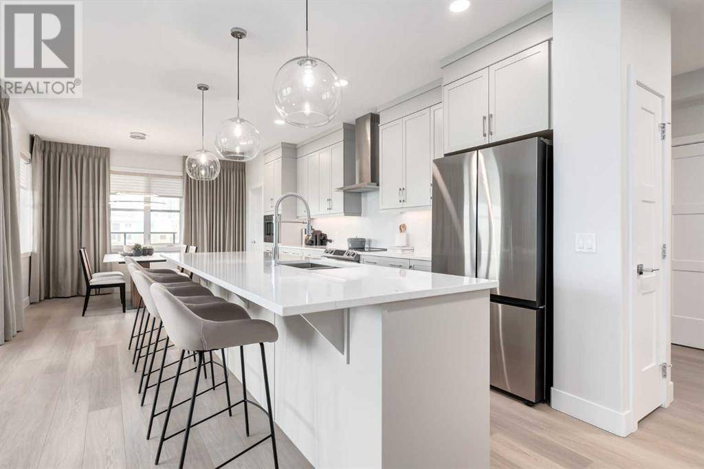 Calgary, AB T3H6H5,2113, 2117 81 Street SW