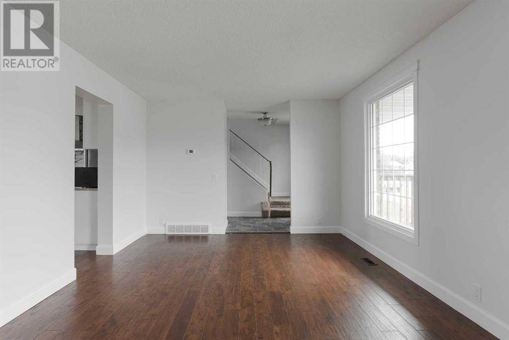Fort Mcmurray, AB T9H3T1,163 Highfield Street