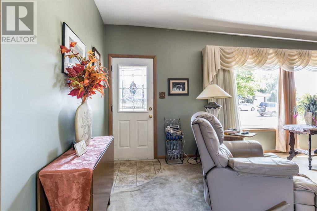 Medicine Hat, AB T1A6N6,202 7 Street NW