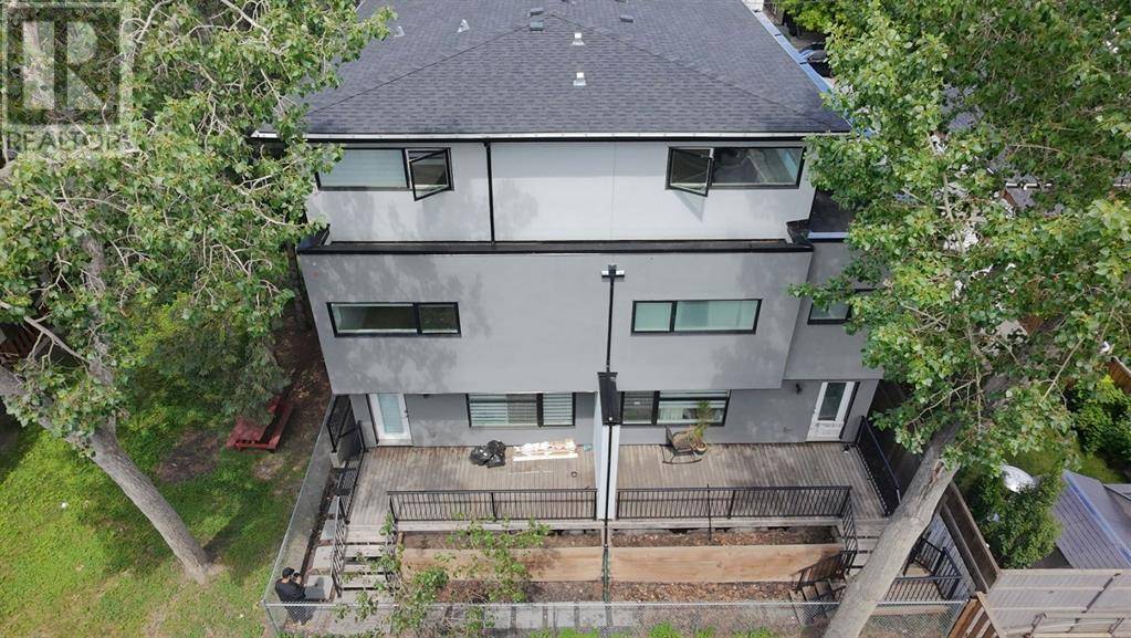 Calgary, AB T2E0H9,607,609,611,613 3 Avenue NE