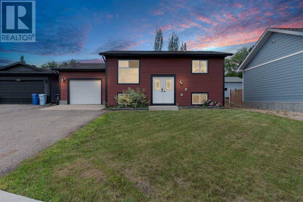 Fort Mcmurray, AB T9K1L1,125 Clenell Crescent