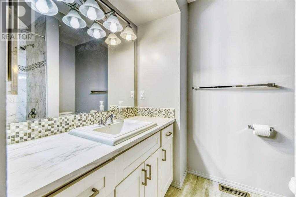 Calgary, AB T2L1Y3,2401, 3500 Varsity Drive