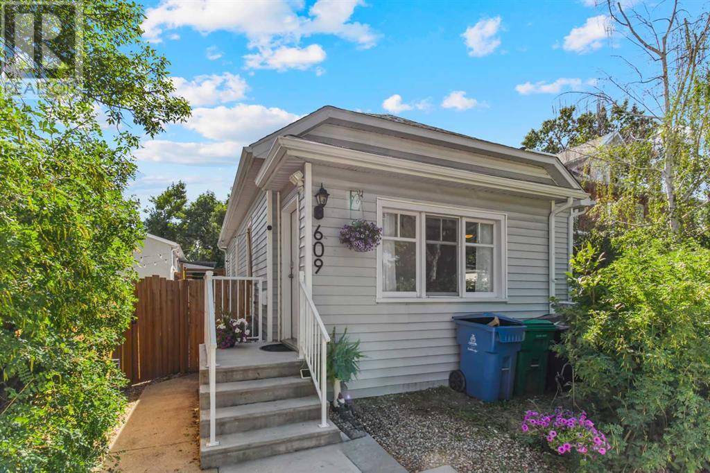 Lethbridge, AB T1J2M9,609 10 Street S