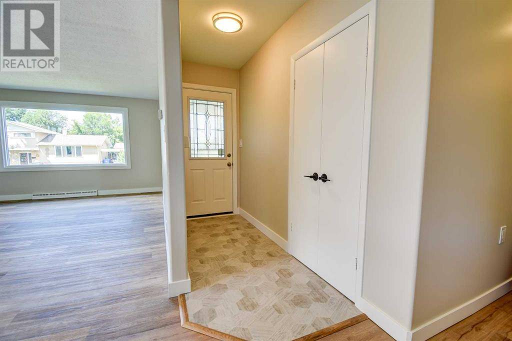 Red Deer, AB T4N0R2,4313 35 Street